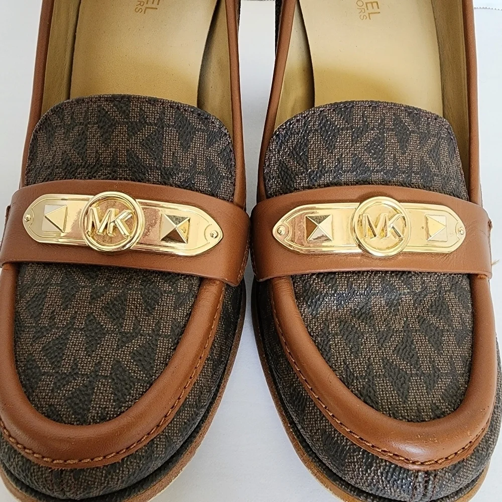 Michael Kors “Jackie” Monogram Canvas & Leather Block-Heel Loafer Size 7.5 M